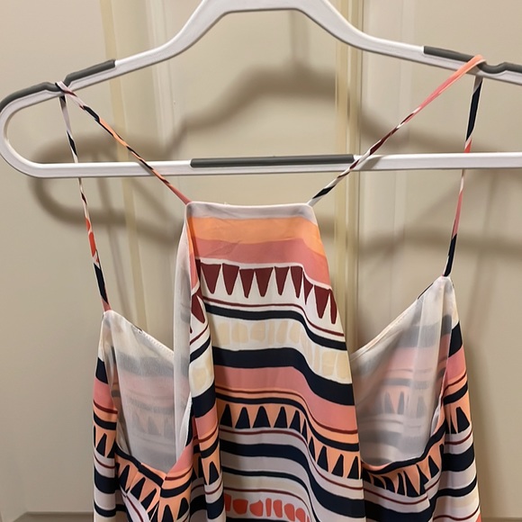 A Cute LOFT Outlet Top! - Picture 7 of 9